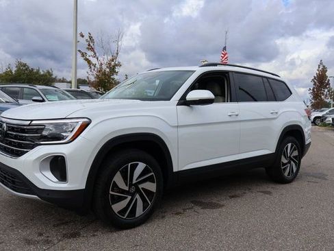 New 2026 Volkswagen Atlas SE image 3