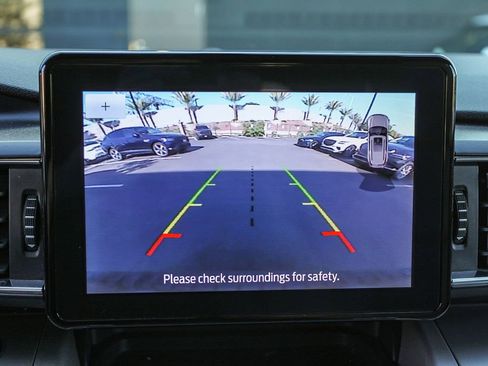 Used 2023 Ford Explorer XLT w/ Equipment Group 202A RWD image 30