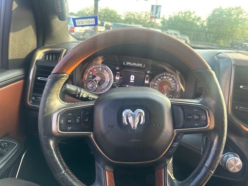 Used 2019 RAM 1500 Limited w/ Body Color Bumper Group AWD/4WD image 41