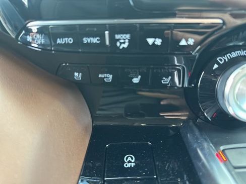 Used 2025 Acura MDX w/ Advance Package image 13