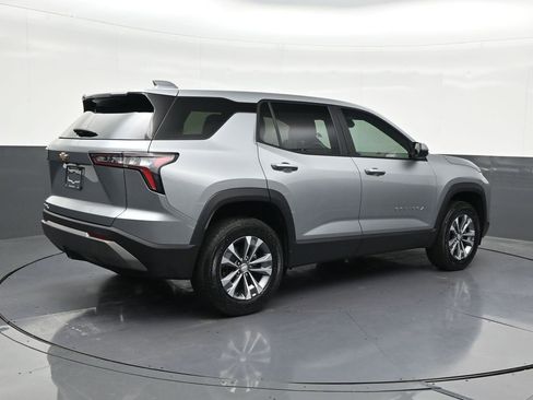 Used 2026 Chevrolet Equinox LT image 5