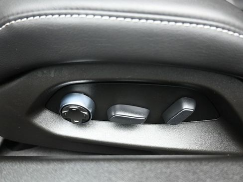 Used 2021 Chevrolet Corvette Stingray Preferred Cpe w/ Z51 Performance Package image 13