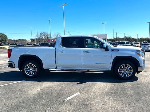 Used 2022 GMC Sierra 1500 SLT image 9