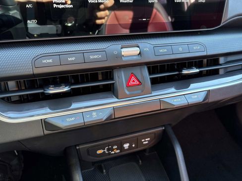 New 2025 Kia K4 GT-Line image 27