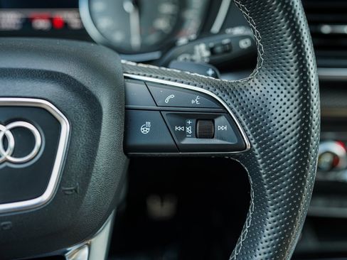 Used 2023 Audi SQ5 Premium w/ Convenience Package image 28