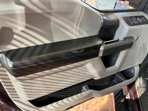 Used 2018 Ford F150 XLT w/ Equipment Group 302A Luxury image 9