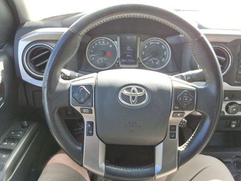 Used 2019 Toyota Tacoma SR5 image 13