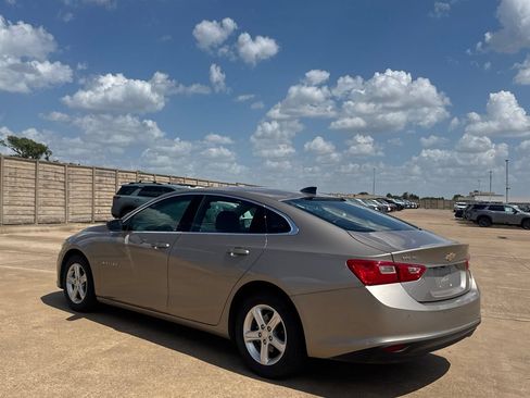 Used 2025 Chevrolet Malibu LS FWD image 15