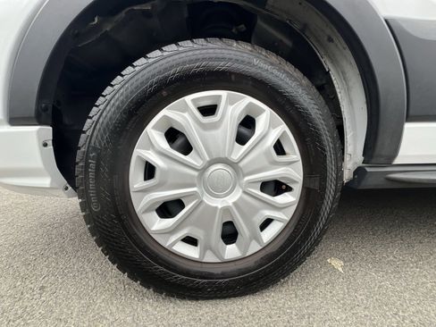 Certified 2025 Ford Transit 350 XLT RWD image 20