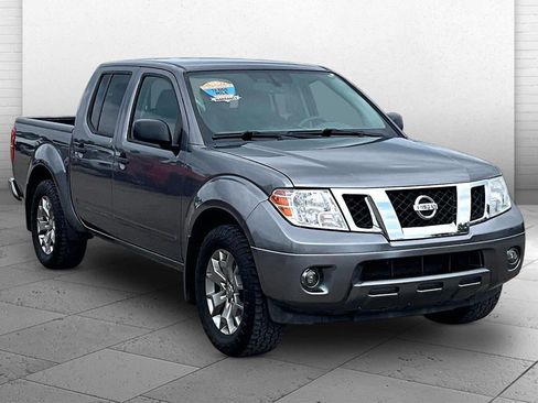 Used 2021 Nissan Frontier SV RWD image 1