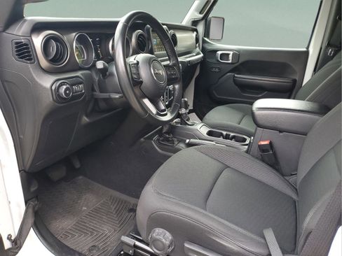 Certified 2020 Jeep Wrangler Sport S image 13