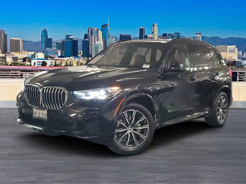 Used 2022 BMW X5 xDrive40i w/ M Sport Package AWD/4WD image 2