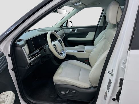Used 2026 Hyundai Santa Fe SEL AWD/4WD image 13