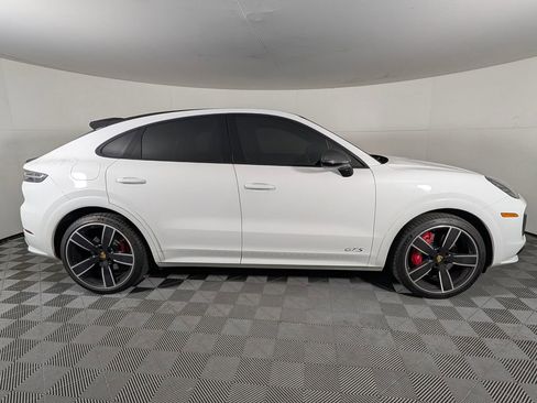 Used 2023 Porsche Cayenne GTS AWD/4WD image 8