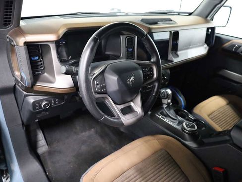 Used 2021 Ford Bronco Outer Banks image 4