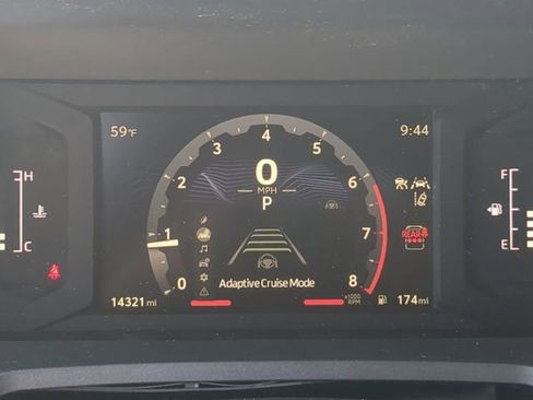 Certified 2025 Toyota 4Runner SR5 AWD/4WD image 25