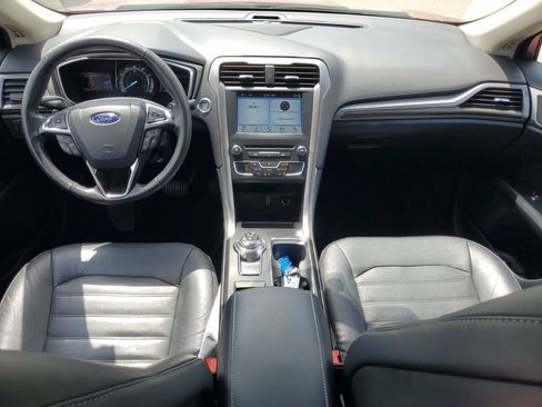 Used 2017 Ford Fusion SE w/ Fusion SE Technology Package AWD/4WD image 14