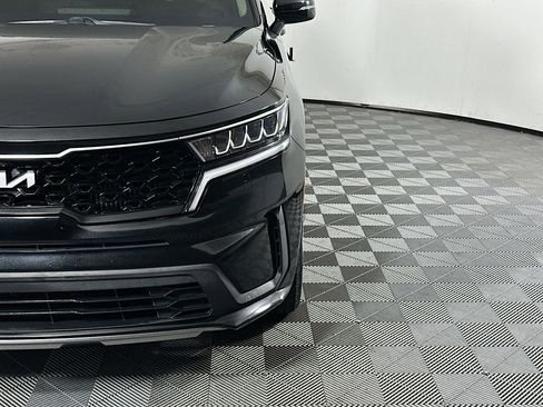 Used 2022 Kia Sorento S image 9