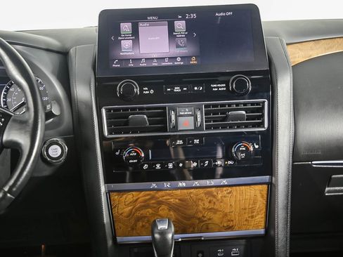 Used 2023 Nissan Armada SL w/ Captain's Chairs Package image 15