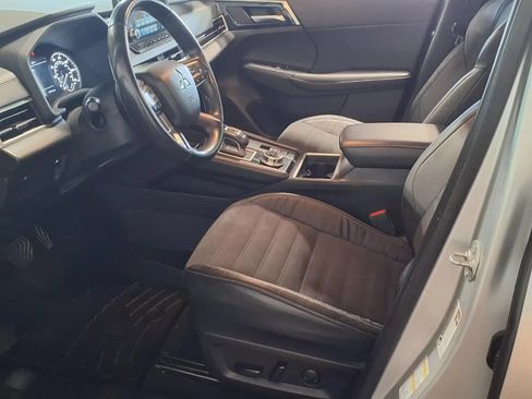 Used 2022 Mitsubishi Outlander SE AWD/4WD image 18