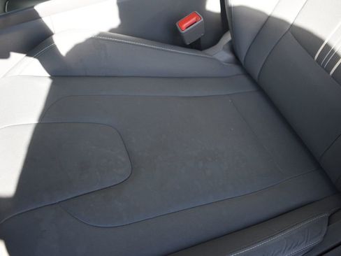 Used 2024 Hyundai Elantra SEL FWD image 11