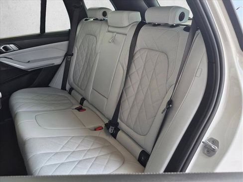Used 2024 BMW X5 sDrive40i w/ M Sport Package RWD image 21