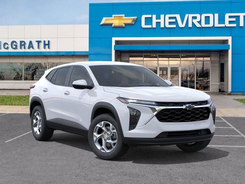New 2026 Chevrolet Trax LS w/ LS Convenience Package FWD image 9