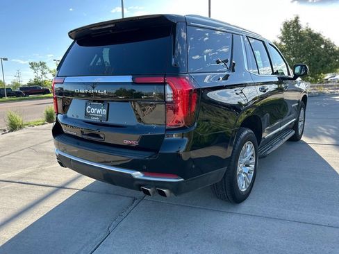 Used 2025 GMC Yukon Denali AWD/4WD image 8