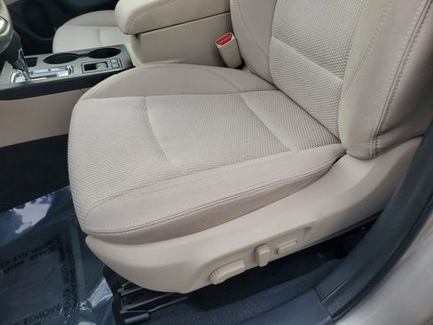 Used 2019 Subaru Outback 2.5i Premium image 21