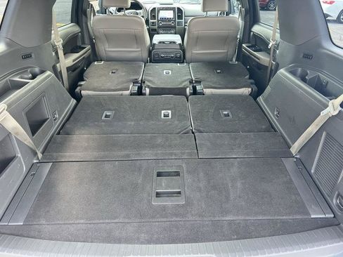 Used 2021 Ford Expedition XLT RWD image 22