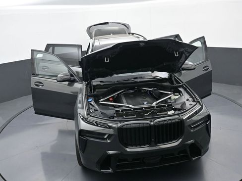 New 2026 BMW X7 xDrive40i w/ M Sport Package AWD/4WD image 39