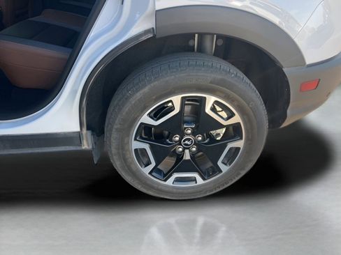 Used 2024 Ford Bronco Sport Outer Banks image 18