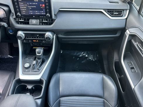 Used 2020 Toyota RAV4 XSE image 31