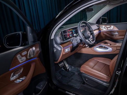 Certified 2026 Mercedes-Benz GLS 450 450 4MATIC&reg; SUV image 13