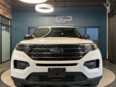 Used 2020 Ford Explorer XLT image 8