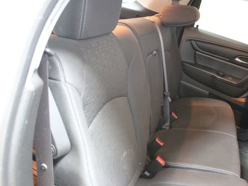 Used 2014 GMC Acadia SLE AWD/4WD image 9