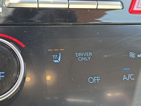 Used 2024 Hyundai Santa Fe SEL AWD/4WD image 16