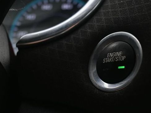 Used 2020 Chevrolet Malibu LT FWD image 14