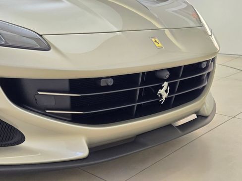 Used 2023 Ferrari Portofino M RWD image 3