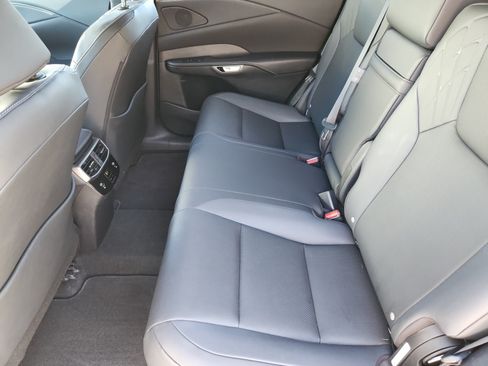 Used 2026 Lexus RX 350h w/ Convenience Package AWD/4WD image 17