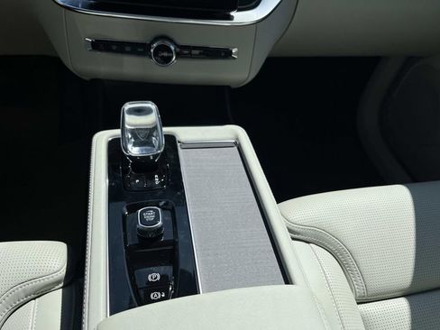New 2026 Volvo XC90 T8 Ultra w/ Protection Package Premier AWD/4WD image 33