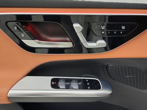 Certified 2026 Mercedes-Benz GLC 300 image 29