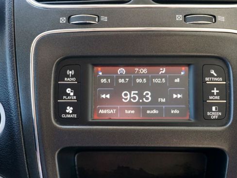 Used 2018 Dodge Journey SXT w/ Connectivity Group AWD/4WD image 11