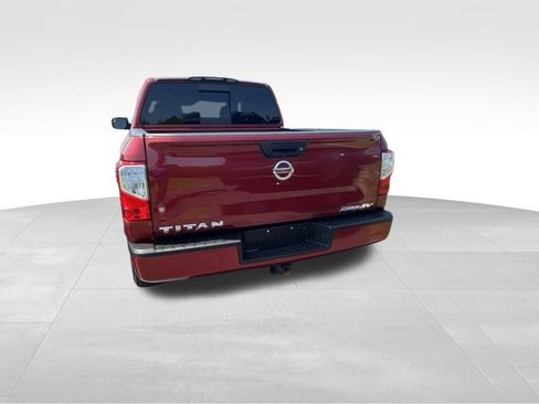 Used 2017 Nissan Titan PRO-4X AWD/4WD image 18