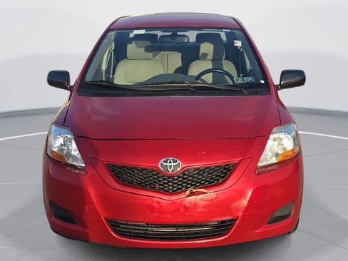 Used 2009 Toyota Yaris Sedan image 2