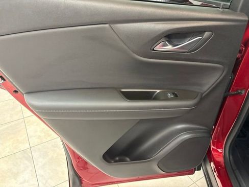 Used 2024 Chevrolet Blazer LT w/ Convenience Package FWD image 19