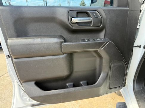 Used 2020 Chevrolet Silverado 1500 Custom w/ Custom Value Package image 14