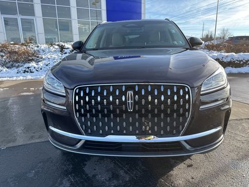 Used 2023 Lincoln Corsair Reserve image 2