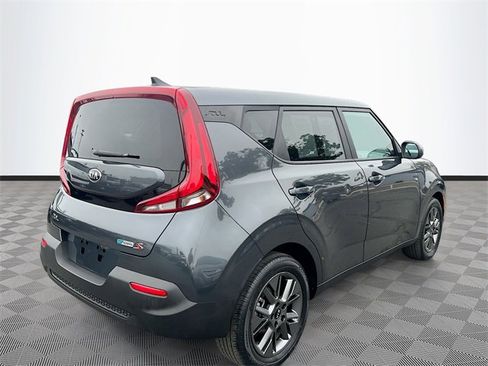 Used 2021 Kia Soul S image 7