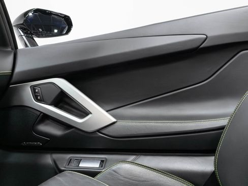 Used 2015 Lamborghini Aventador LP 700-4 AWD/4WD image 12